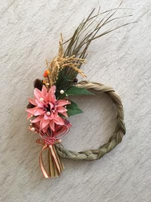 レモングラスで作ったしめ縄　花や扇などの飾り