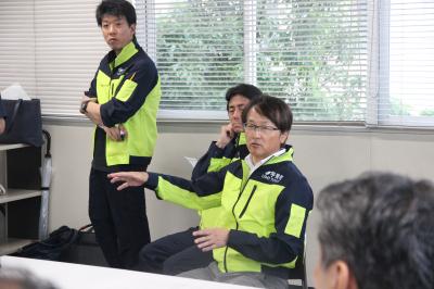 本部の様子３