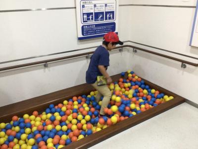 １