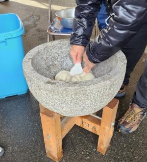 餅つき1