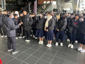 え
