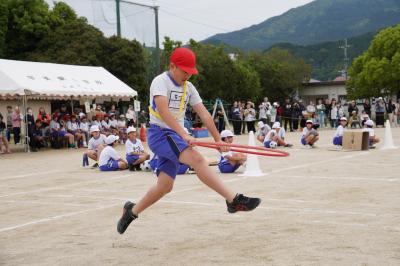 １