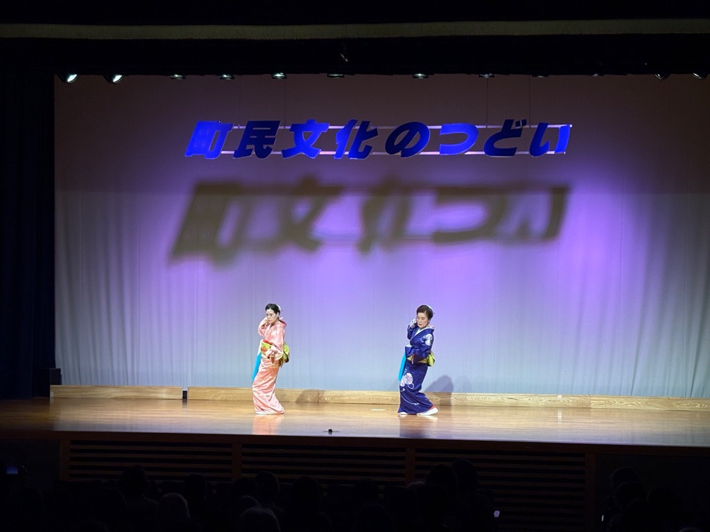 藤柳会による日本舞踊