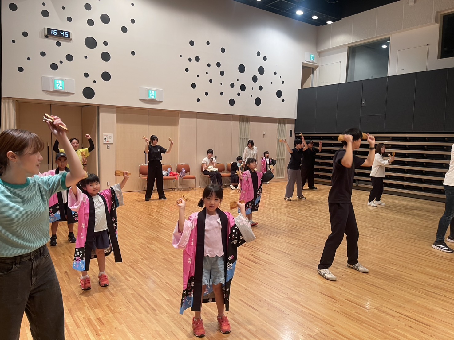 夏休み体験学習の様子（よさこい）