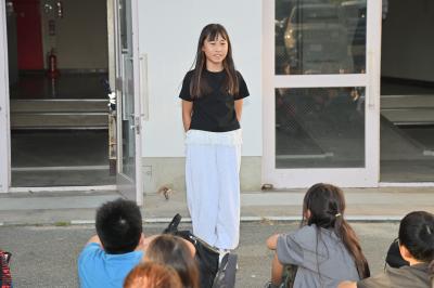 １