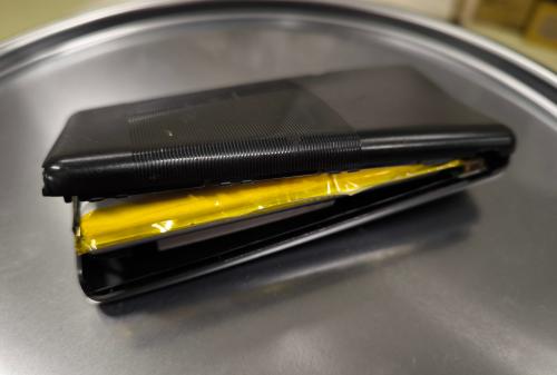 膨張したバッテリー