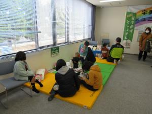 おでかけとしょかんの様子