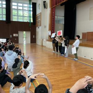 ６