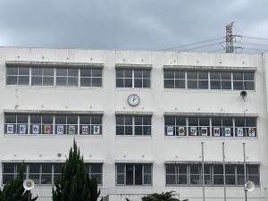 １５