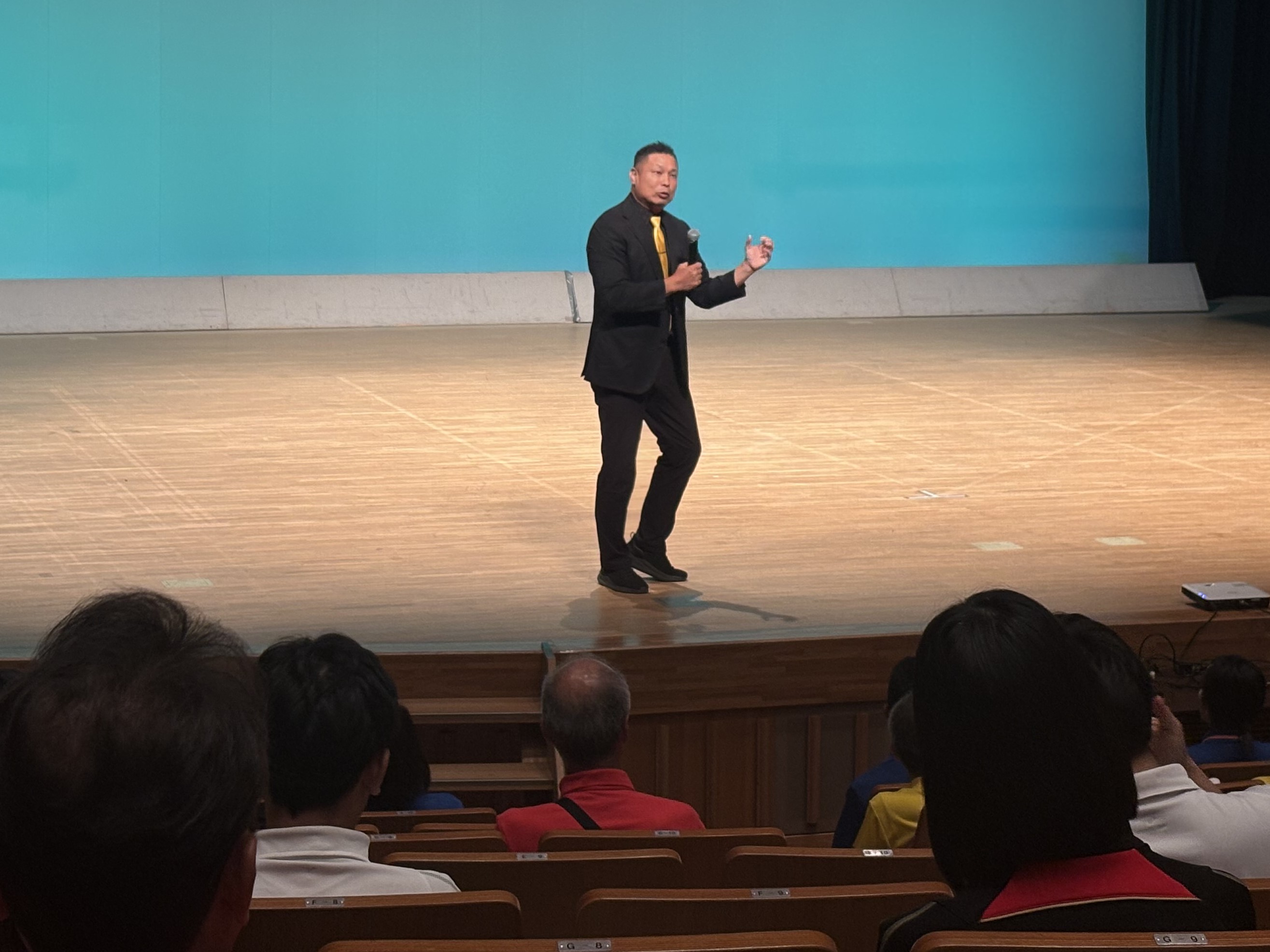 筑前りょう太氏による熱い講演