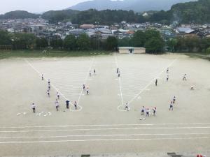 ソフトボール投げ