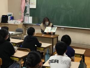 読み聞かせ