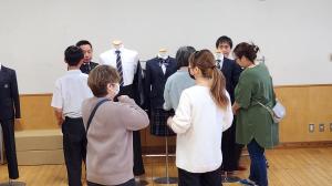 制服検討委員会