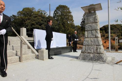 宇美公園忠霊塔戦没者芳名碑除幕式