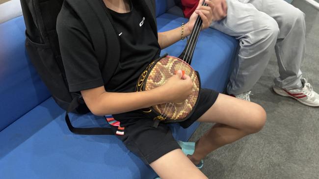 １